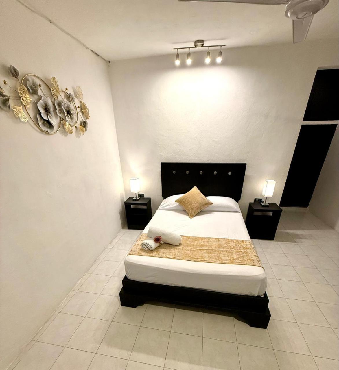 Hotel Baroni プログレソ エクステリア 写真